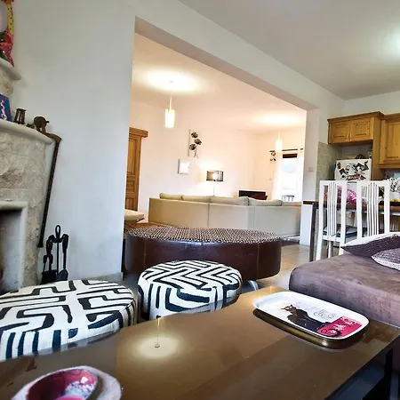 Lania Royal Oak Hotel 4*