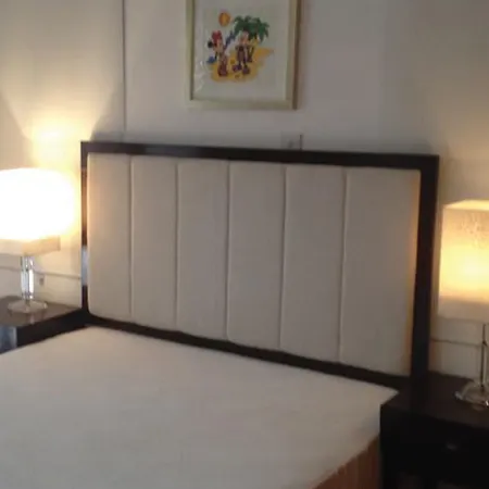 Lania Royal Oak 4* Laneia